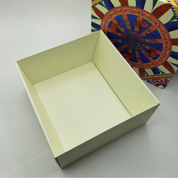 Dolce & Gabbana Gift Box - Picture 4 of 6